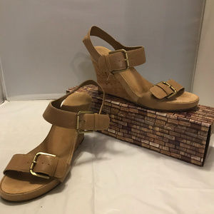 TAN COLORED CORK WEDGES